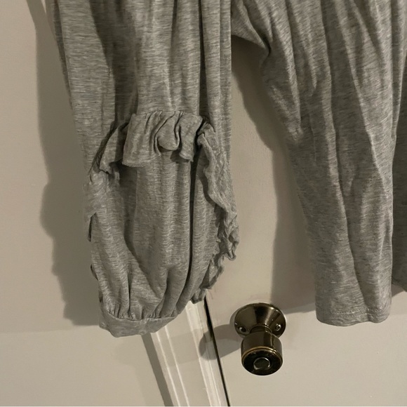 Womens Flare/Frill Designed Top - Picture 8 of 11